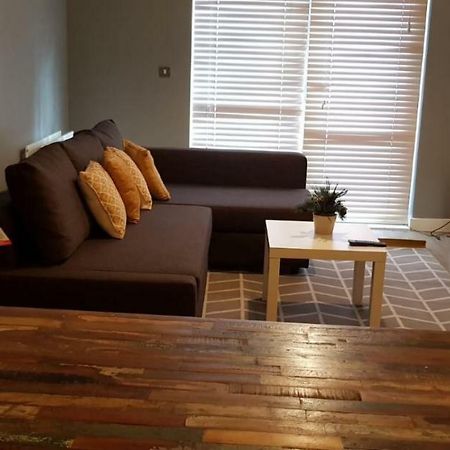 Executive Brentwood Apartment ภายนอก รูปภาพ